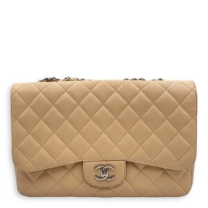 Jumbo classic Beige Shoulder Bag in Caviar Leather, Silver hardware