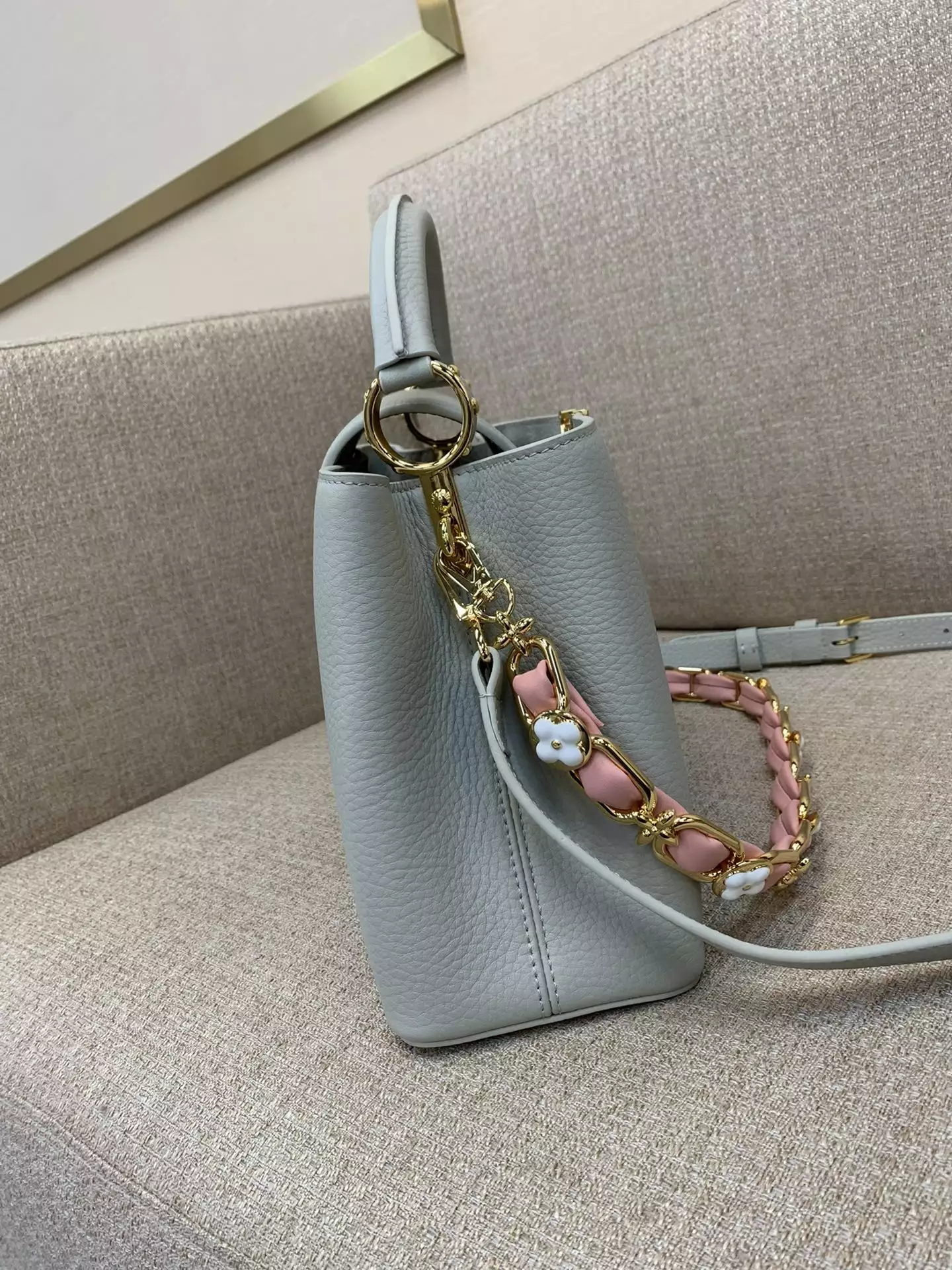 Capucines MM Blossom Chain Handbag Ice Grey - Repbags.is - Image 6