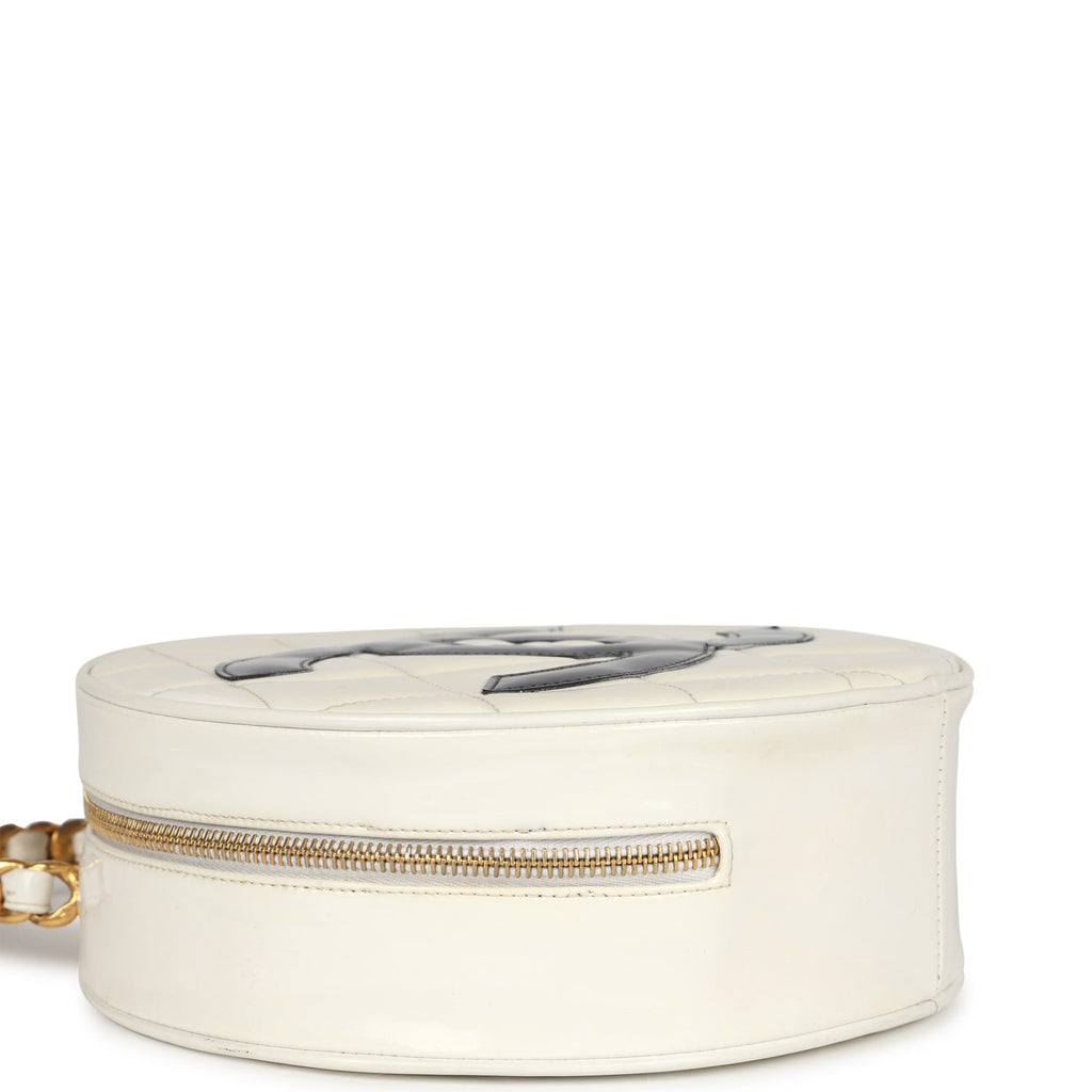 Vintage Chanel Round Vanity Bag White and Black Patent Leather Antique Gold Hardware - Image 8
