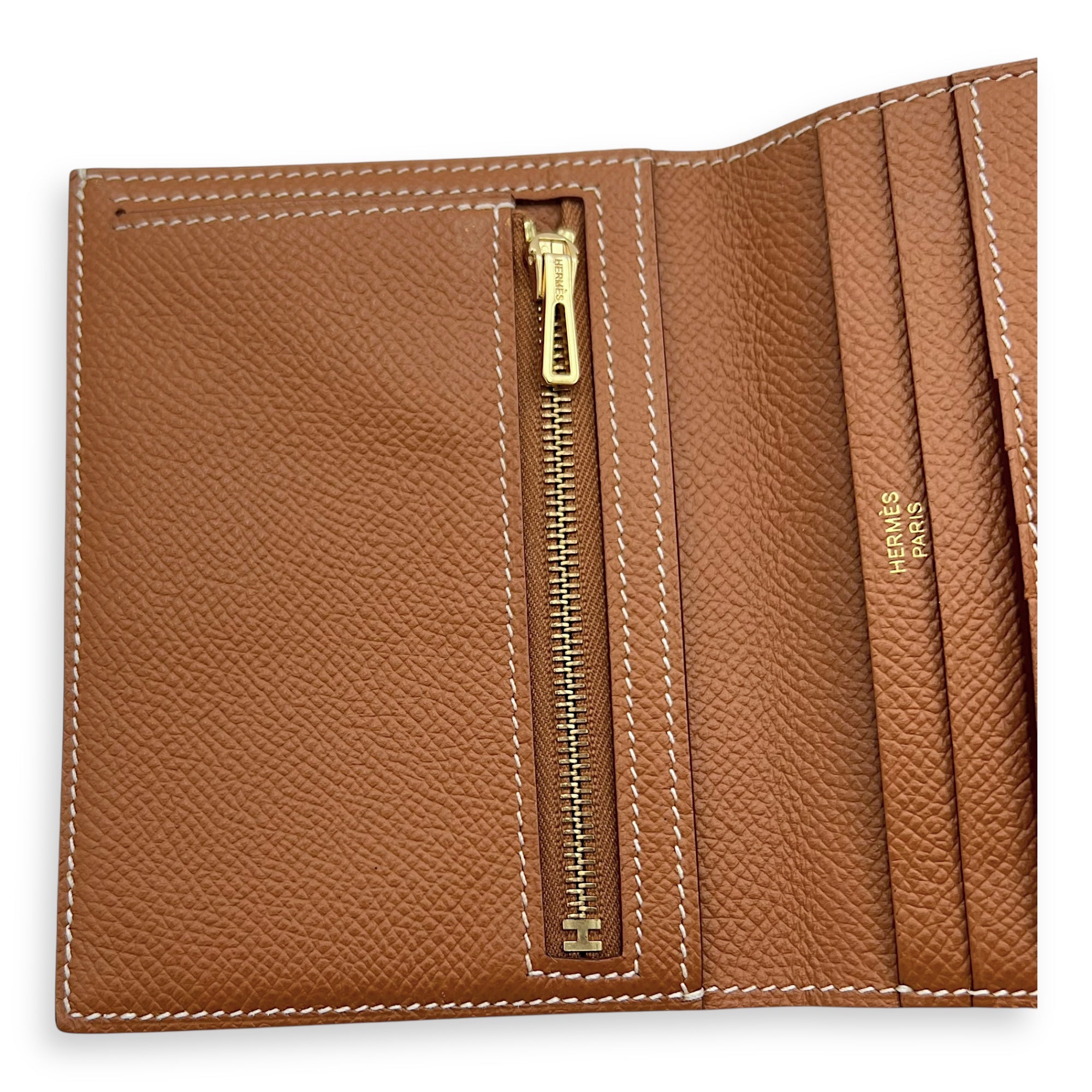 Bearn gold in Epsom, Gold hardware - Image 9