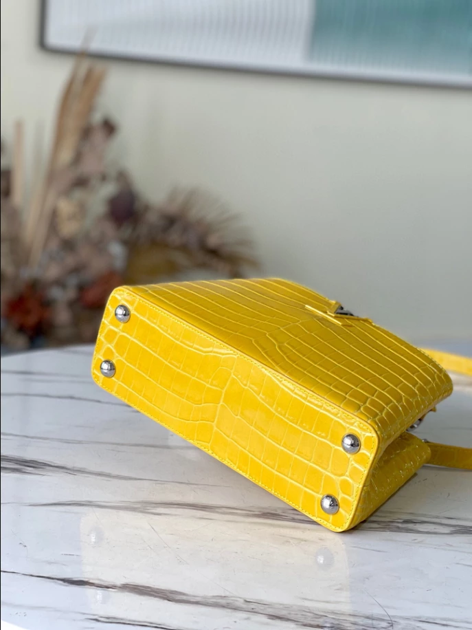 Capucines BB Crocodilien Brillant Bag - Image 10