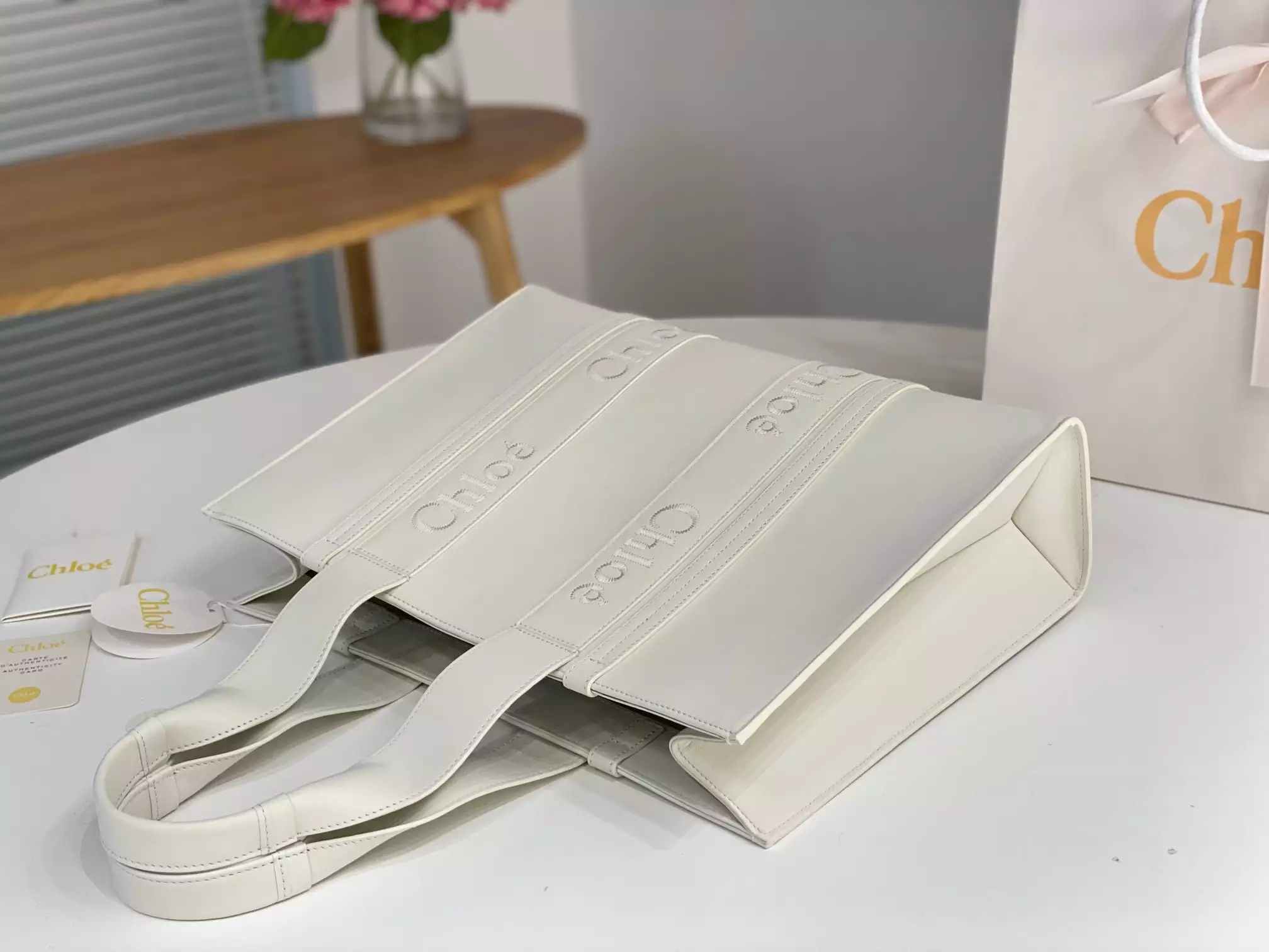 Chloé Large Woody Tote Bag White - Repbags.ru - Image 5