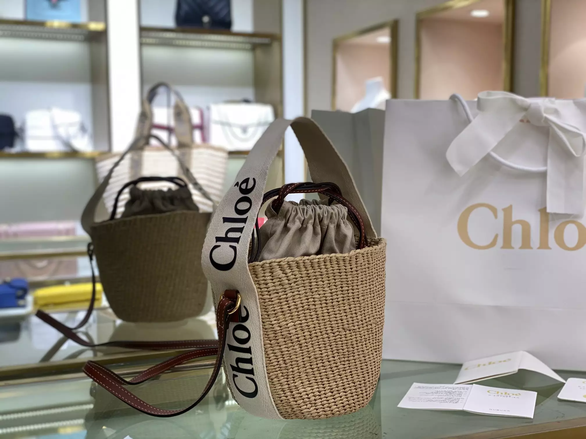 Chloe Small Woody Basket in White/Brown - Repbags.ru - Image 3