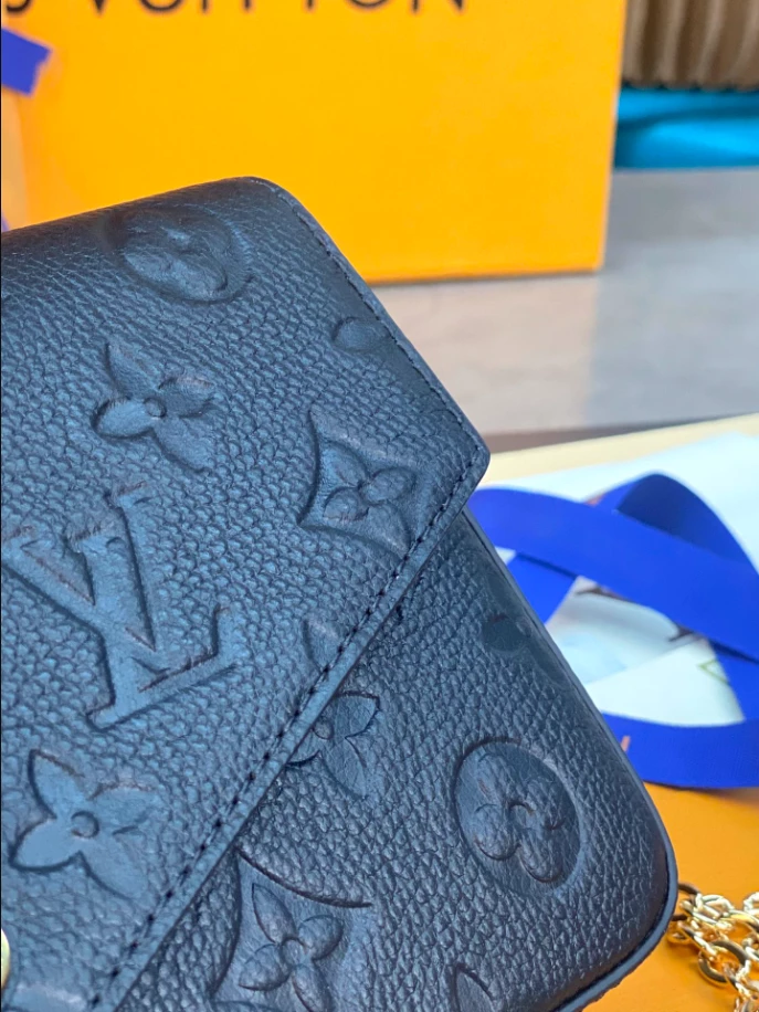 Pochette Félicie Monogram Empreinte Leather - LB247 - Image 4