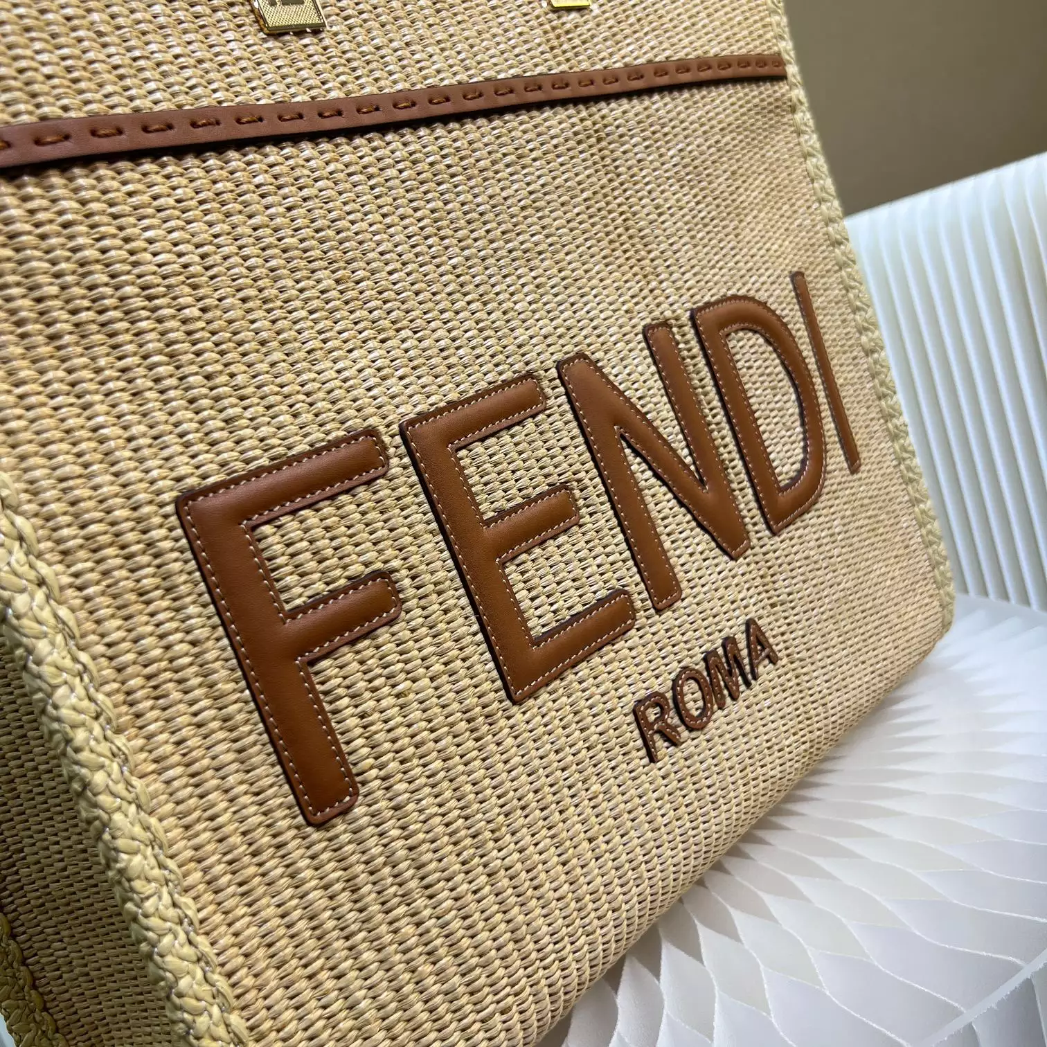 Fendi Sunshine Medium Shopper in Natural Straw - Repbags.ru - Image 5