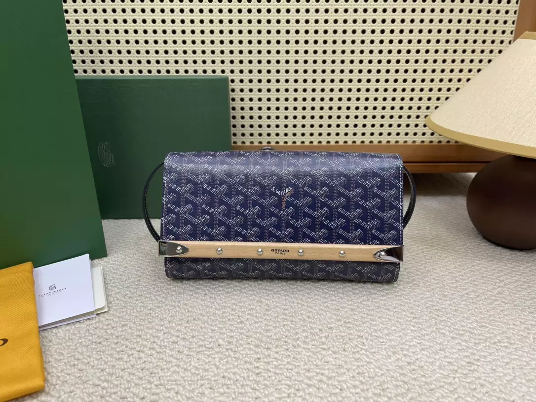 Goyard Monte-Carlo PM Clutch - Repbags.ru - Image 3