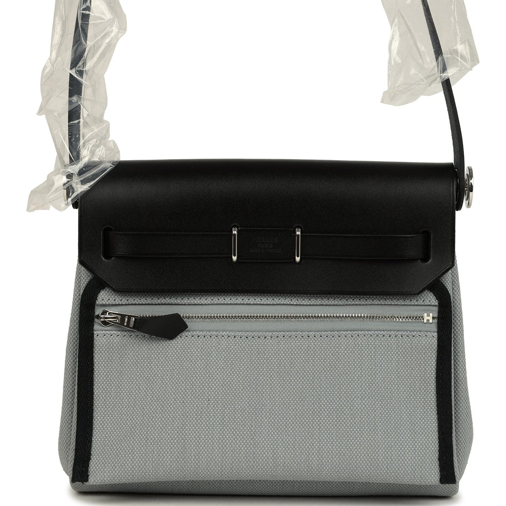Hermes Herbag Zip 20 Mini Gris Pantin Toile Militaire Canvas and Black Vache Hunter Palladium Hardware - Image 5