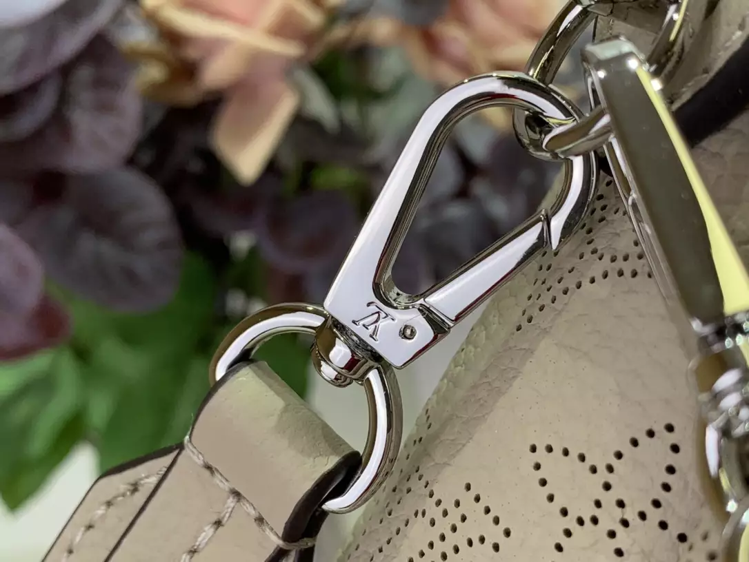 Hand It All MM Galet Gray Mahina Calfskin - Repbags.ru - Image 7