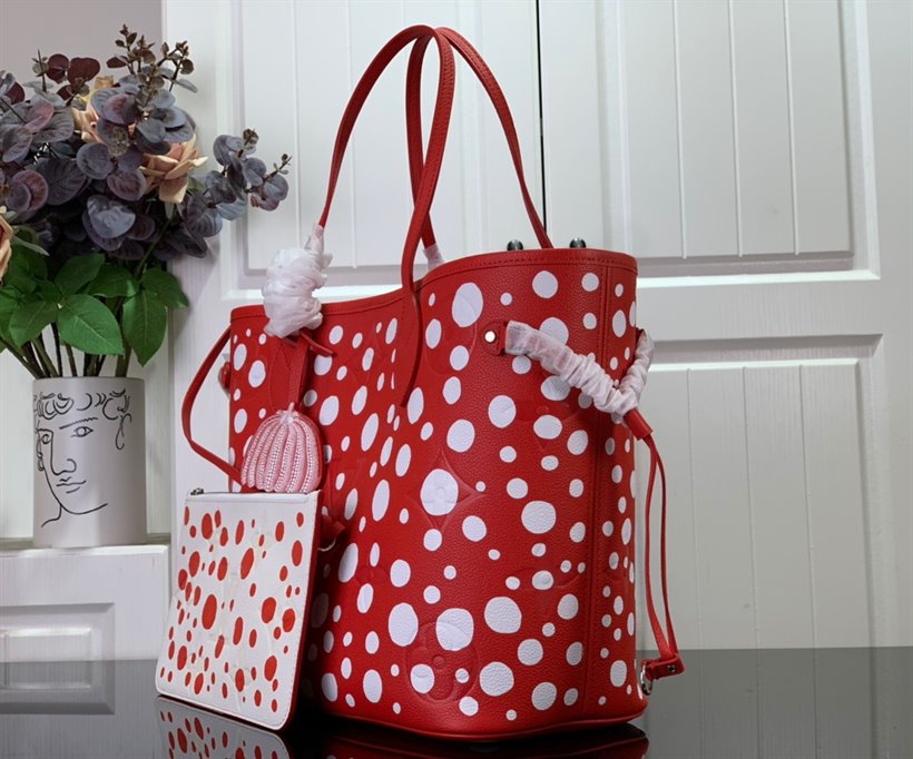 LV x YK Neverfull MM Tote Bag - Image 4