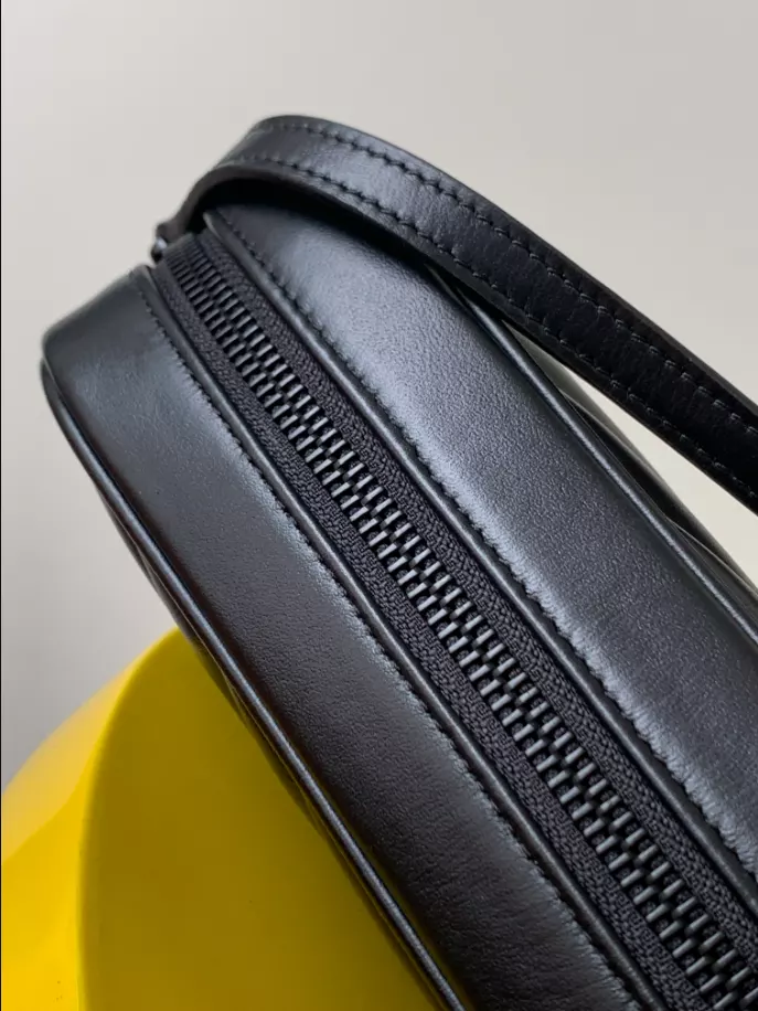 Lou in Quilted Leather camera bag - Image 8