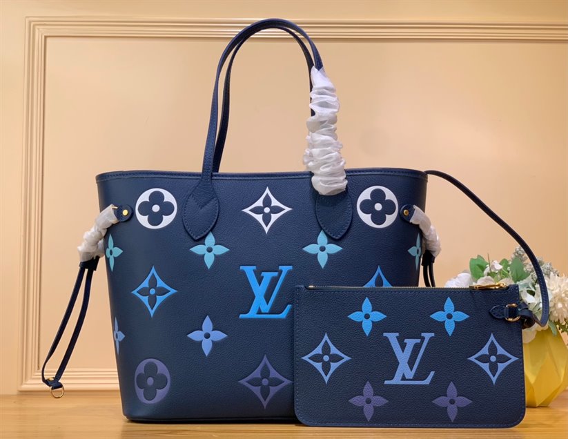 Louis Vuitton Neverfull MM Tote Bag - Image 4
