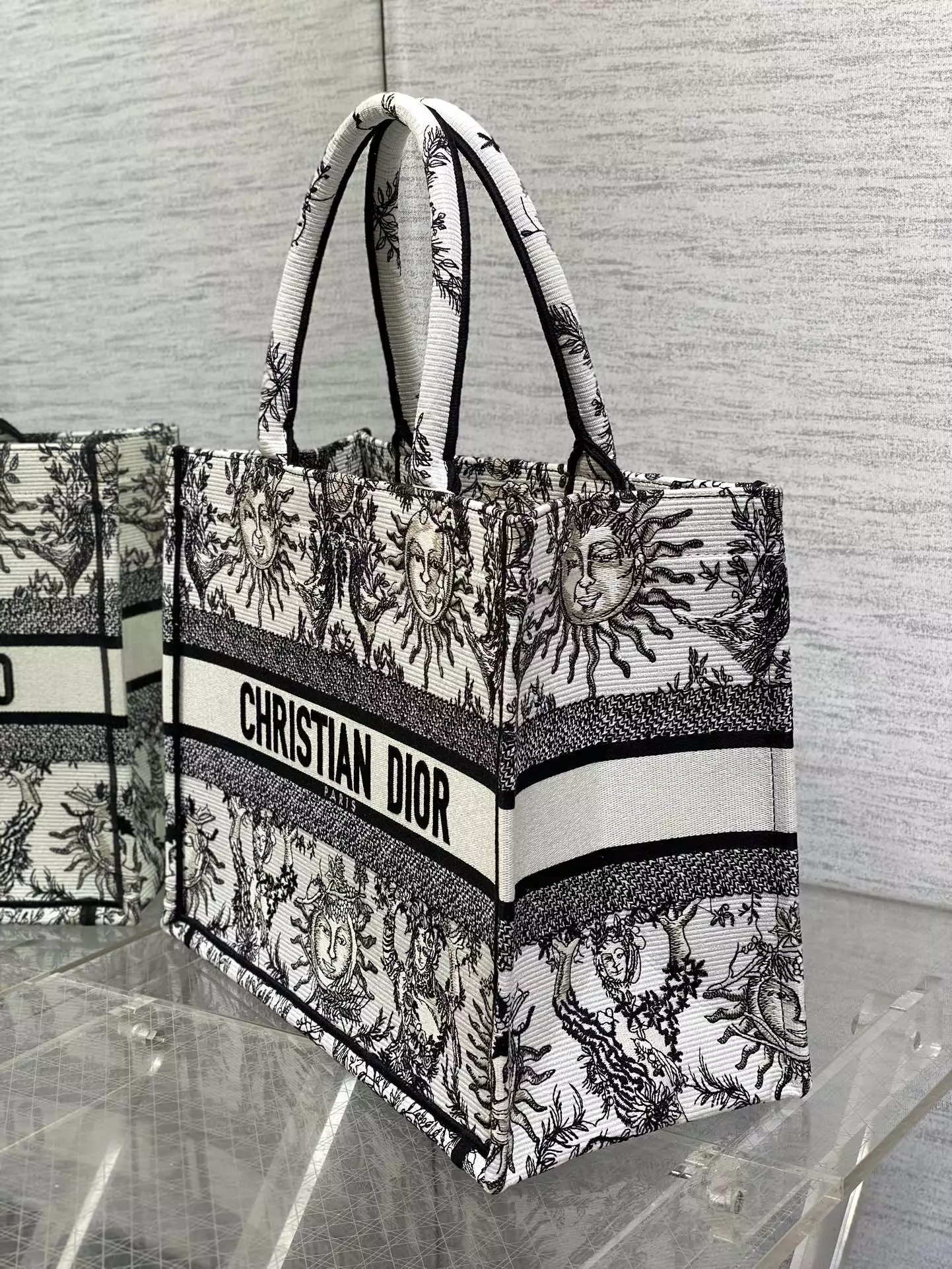 Medium Dior Book Tote White and Black - Repbags.ru - Image 4