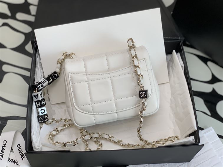 Mini Flap Bag Lambskin Gold-Tone Metal White - Image 4