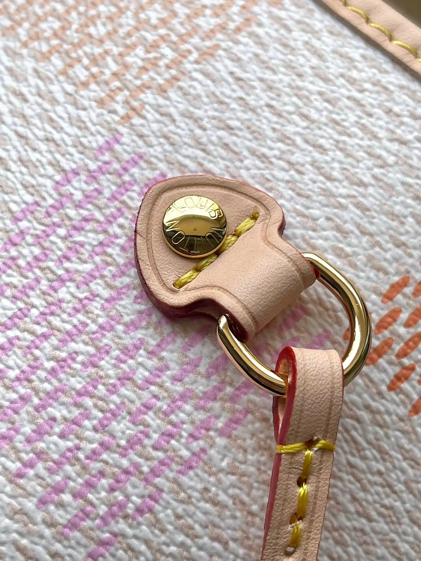 LV Neverfull MM Peach Damier Giant Canvas - Repbags.ru - Image 5