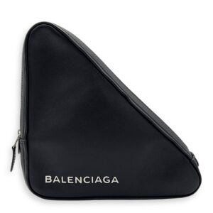 Logo Pouch Black in Calfskin, Silver hardware