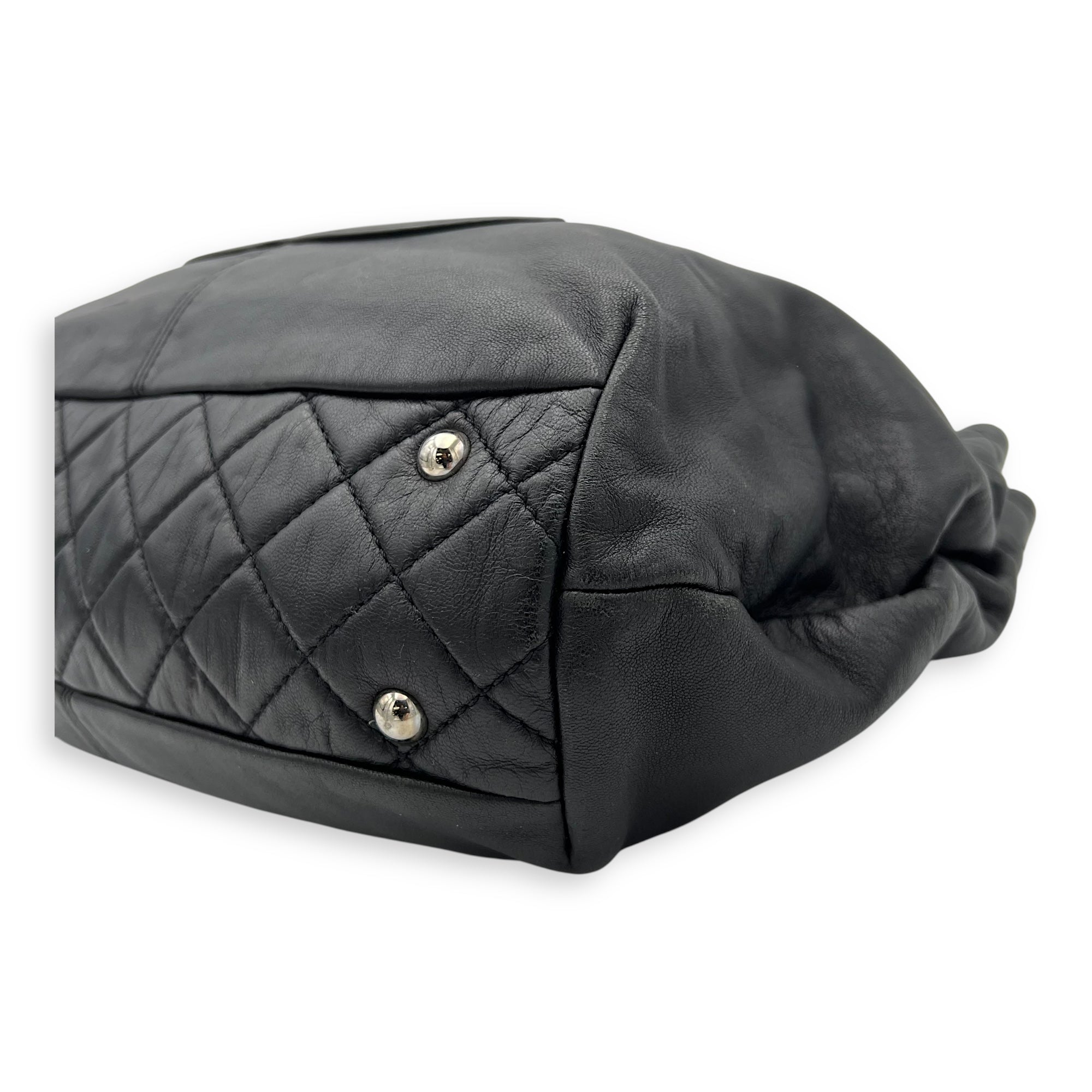 Trianon Shopping Black Tote Bag in Lambskin, Silver hardware - Image 9