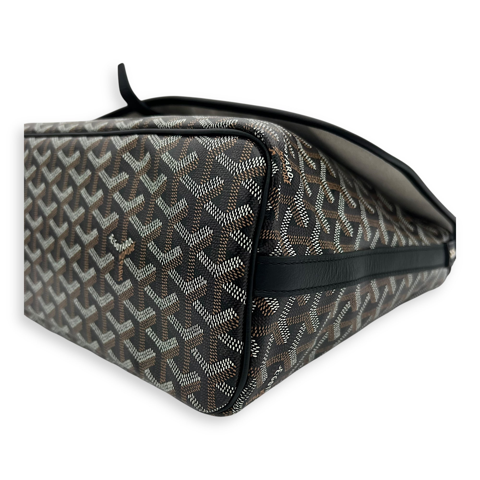 Capetien Messenger MM Black in Coated Canvas, Silver hardware - Image 10