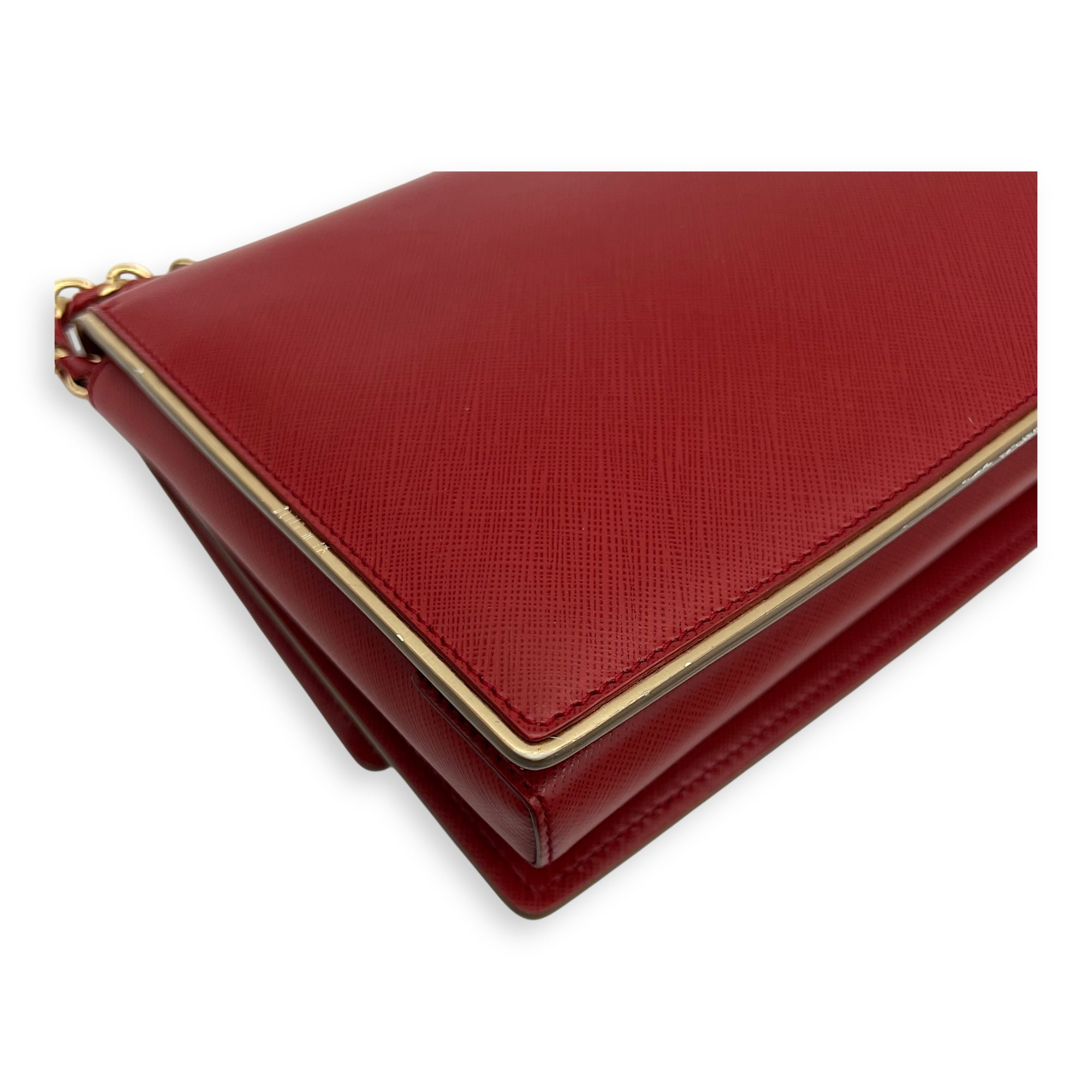 Vara Bow Red Shoulder Bag in Calfskin, Gold hardware - Image 14