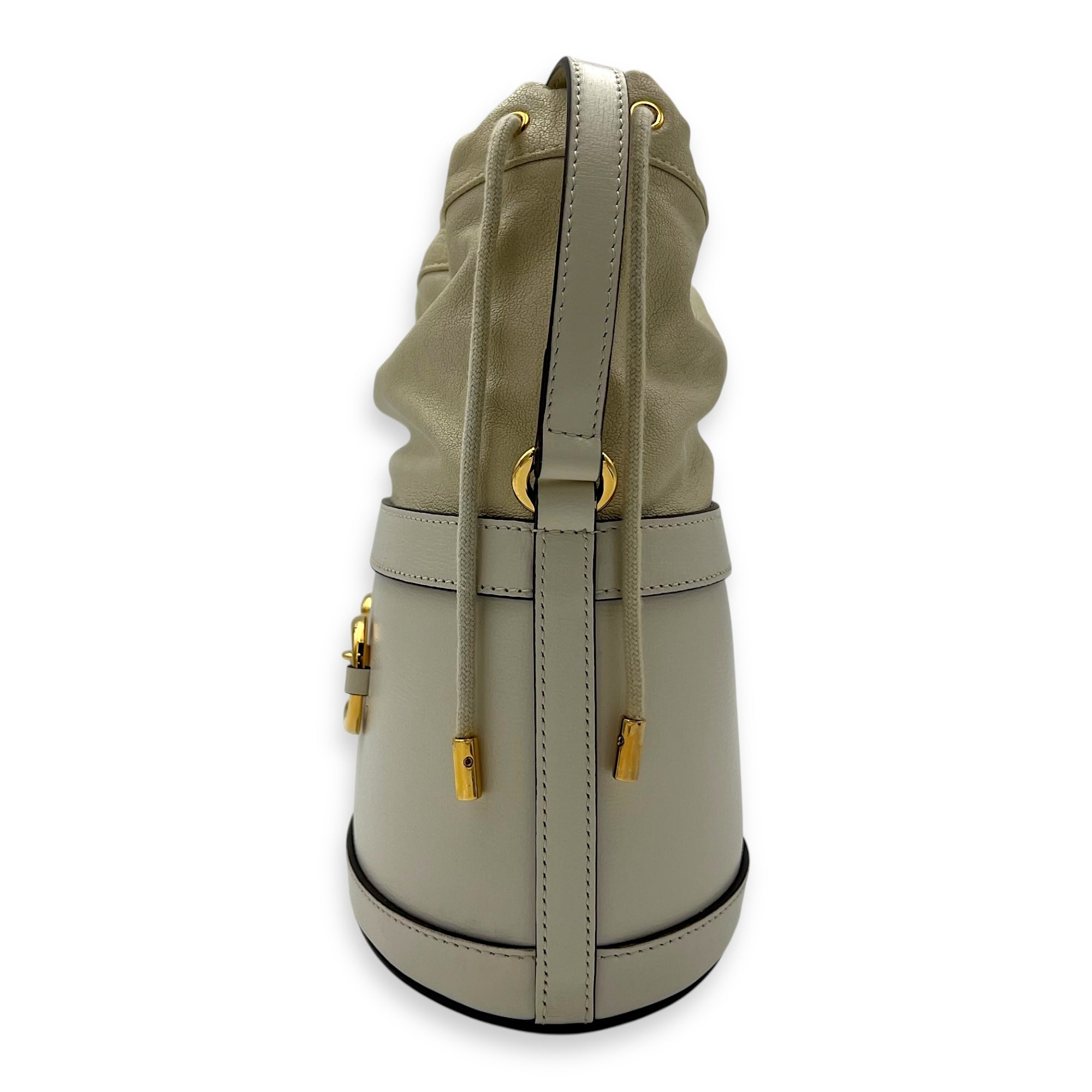 Horsebit 1955 White Bucket Bag in Calfskin, Gold hardware - Image 5