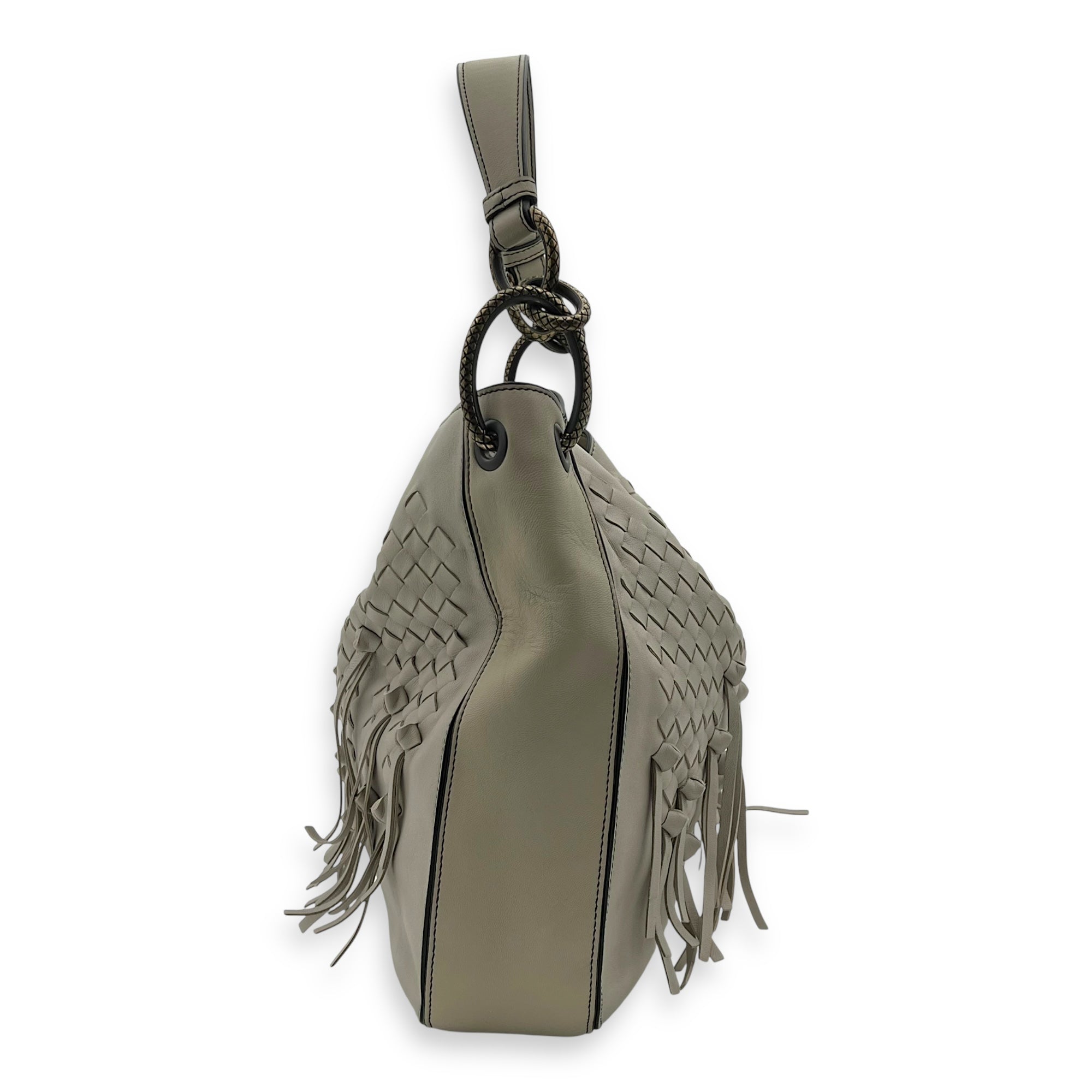 Intrecciato Shoulder Bag White in Lambskin, Gunmetal hardware - Image 5