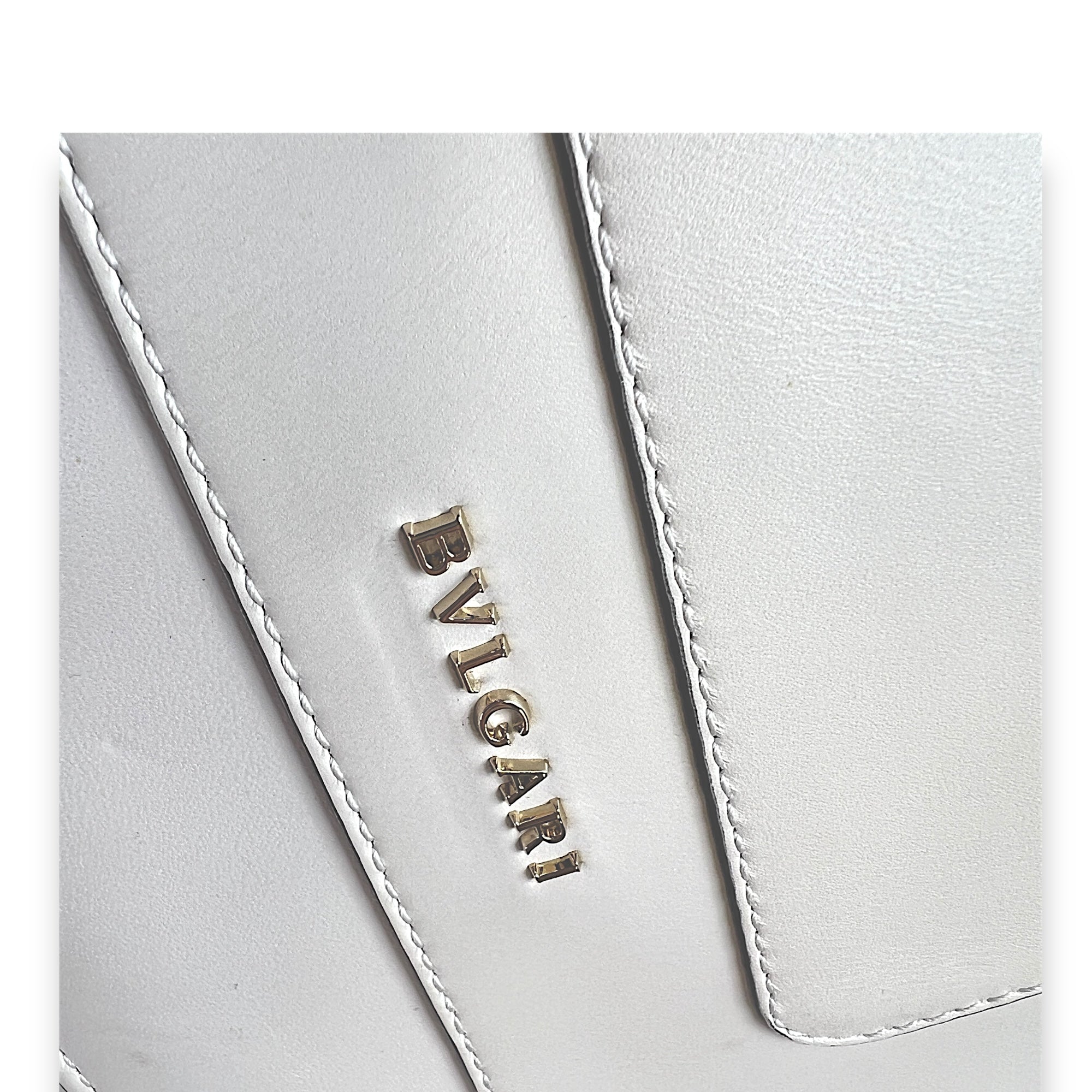 Serpenti Forever Medium White Shoulder Bag in Calfskin, Light Gold hardware - Image 8