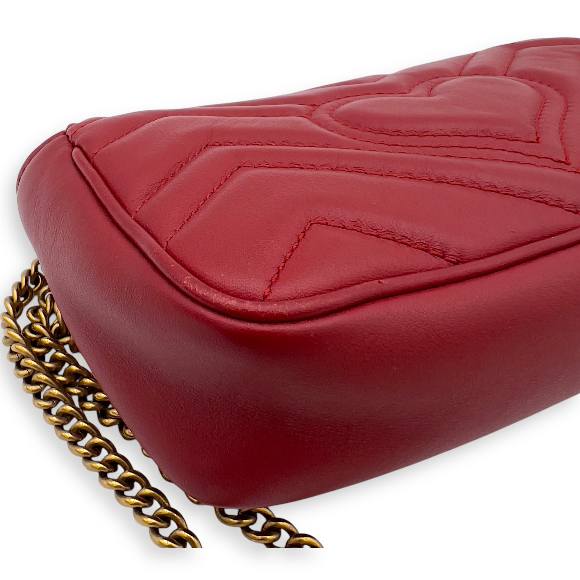 GG Marmont Super Mini Red Crossbody Bag in Calfskin, Gold hardware - Image 8