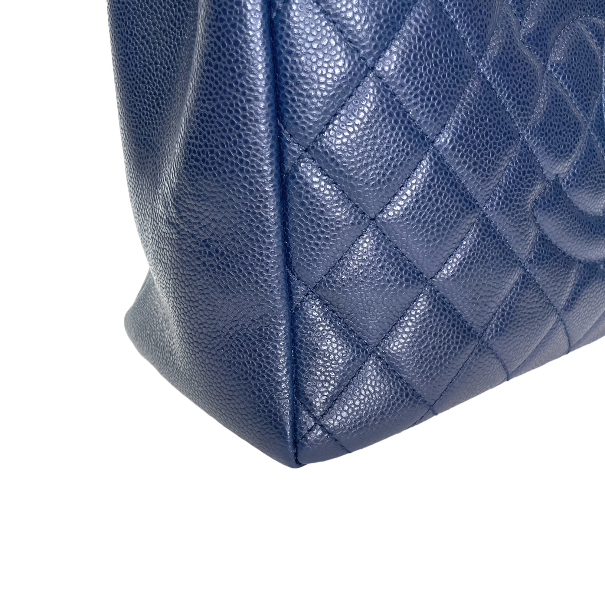 GST Medium Blue Tote Bag in Caviar Leather, Gold hardware - Image 11