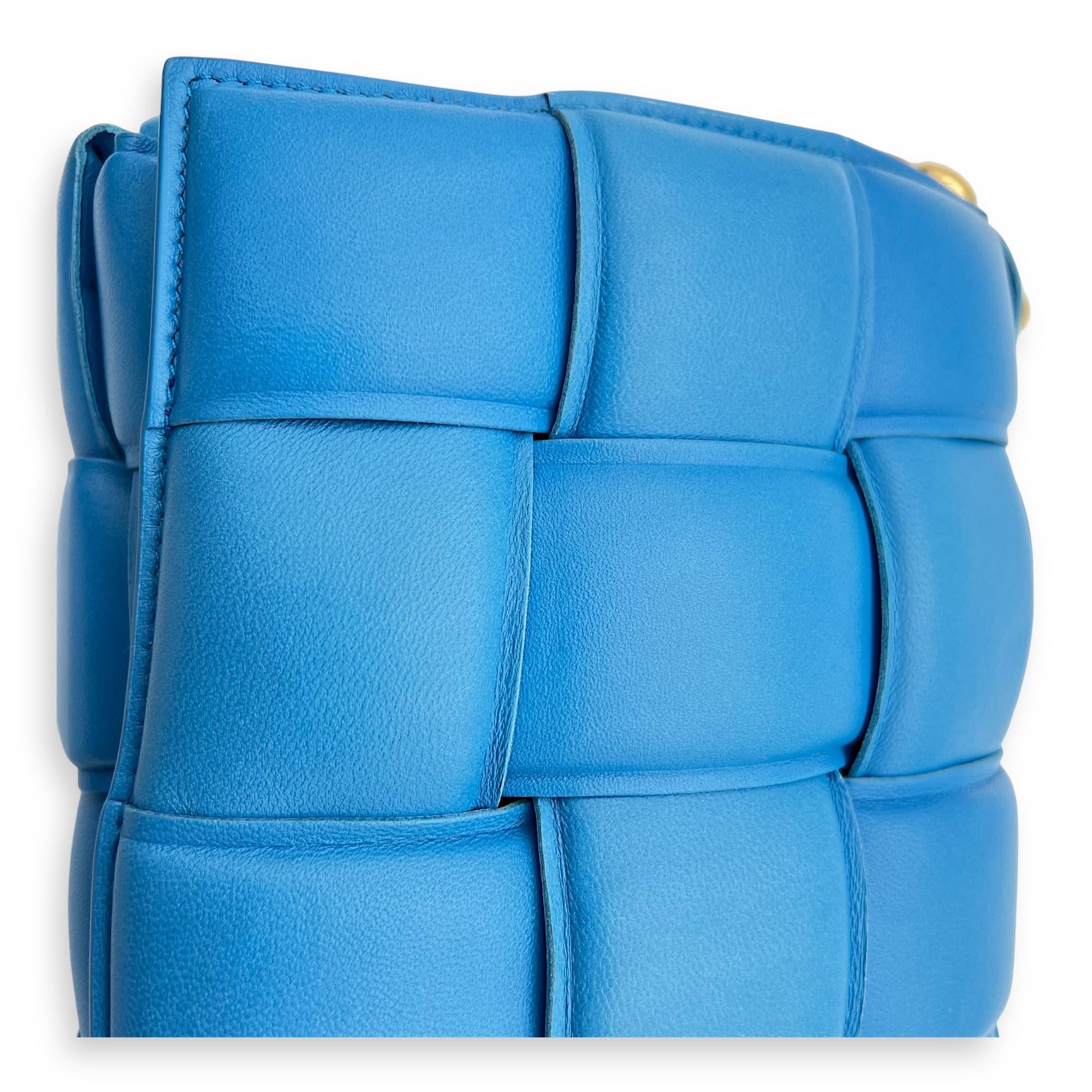 Cassette Crossbody Bag Blue in Lambskin, Gold hardware - Image 14
