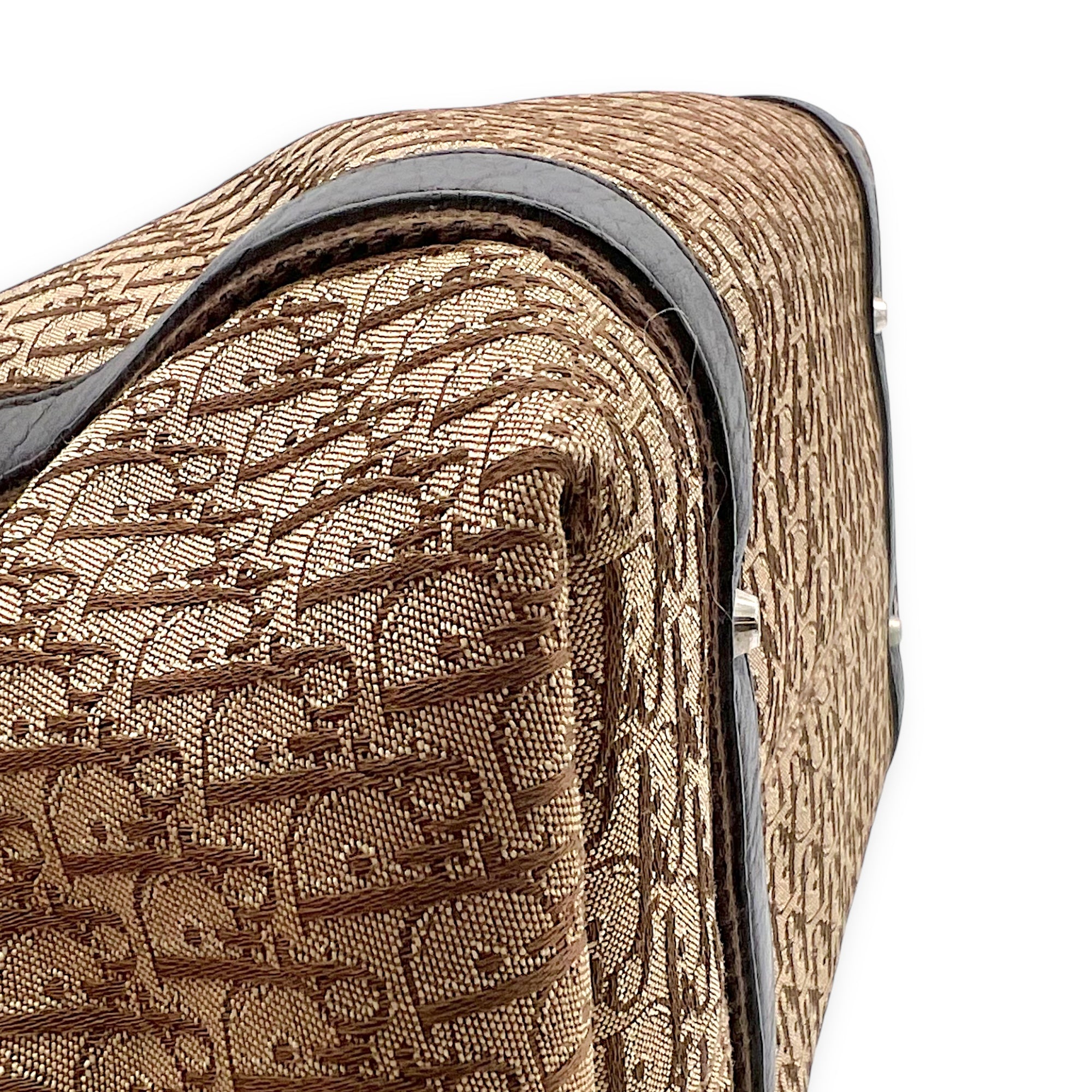 Street Chic Hobo Brown Shoulder Bag in Jacquard, Silver hardware - Image 15