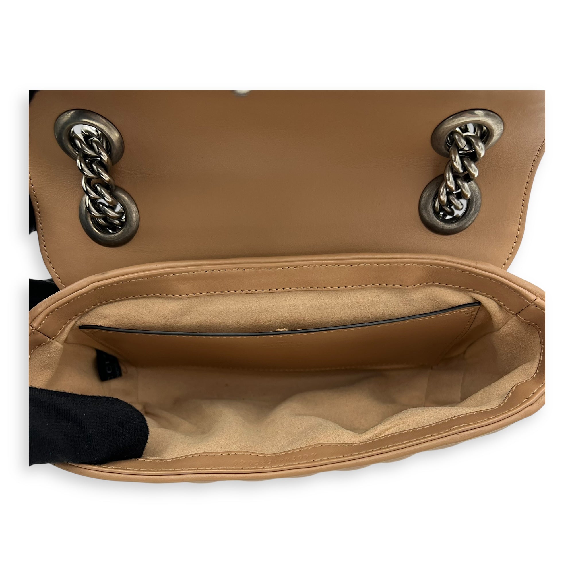 GG Marmont Mini Beige Crossbody Bag in Calfskin, Silver hardware - Image 7