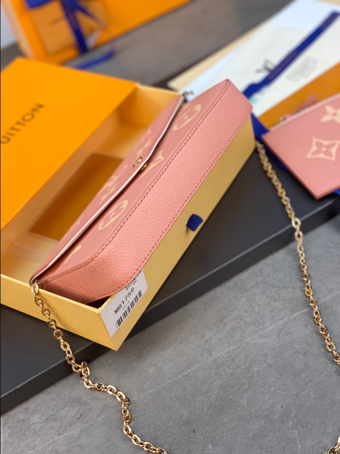 Pochette Félicie Monogram Empreinte Leather - LB257 - Image 7