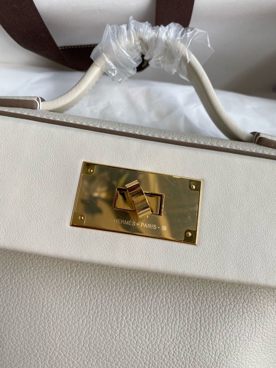 Hermes 24/24 Mini 21 Handmade Bag in Craie Evercolor Leather - Image 4