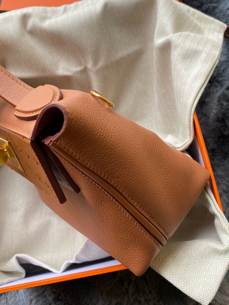 Hermes 24/24 Mini 21 Touch Bag in Gold Evercolor and Ostrich Leather - Image 4