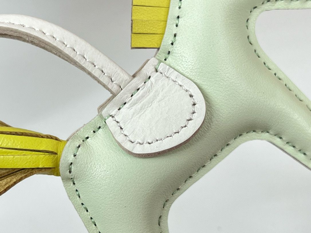 Hermes Rodeo PM Bag Charm in Vert Fizz/Yellow/Craie Lambskin - Image 5