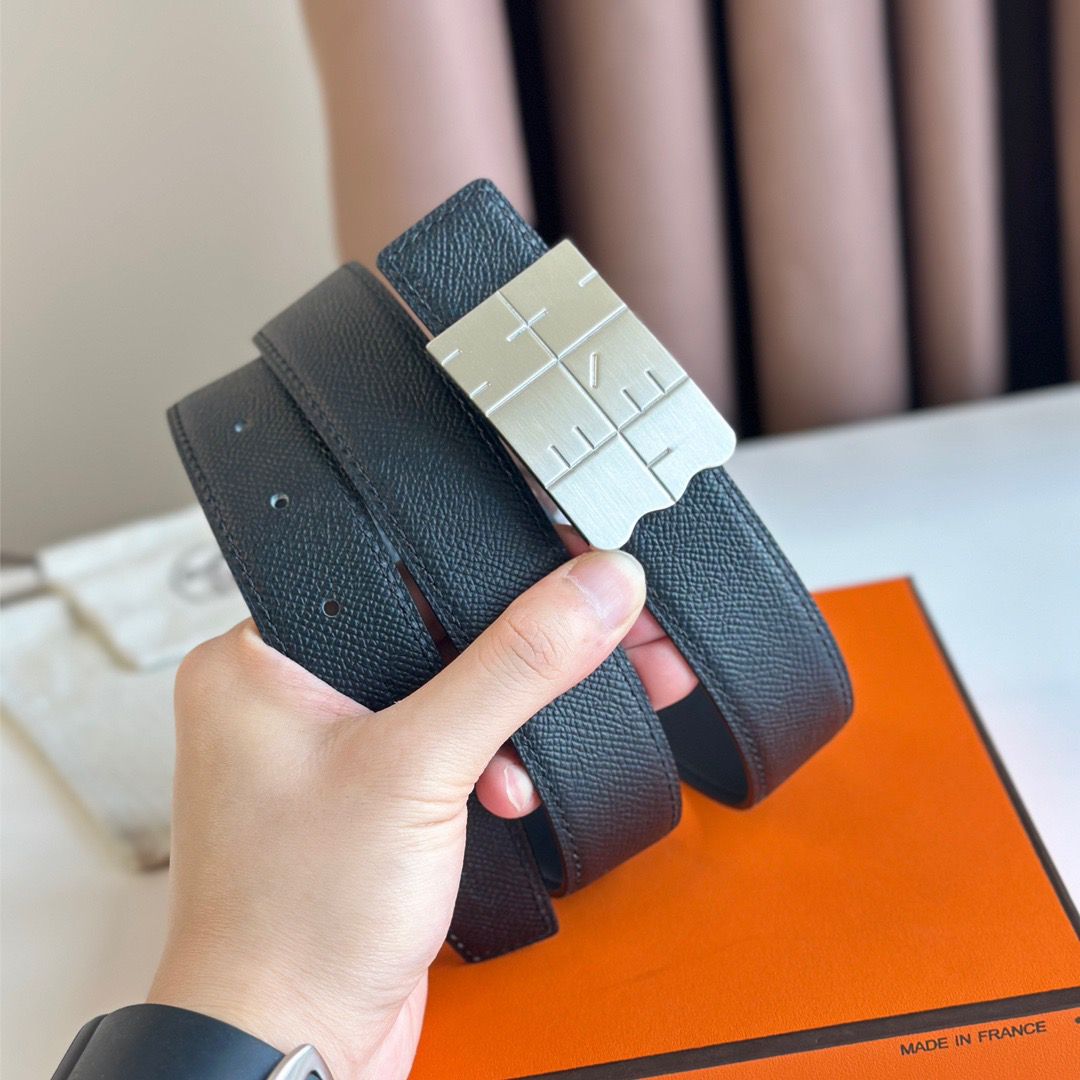 Hermes Typo Reversible Belt 32MM in Black Epsom Calfskin - Image 5