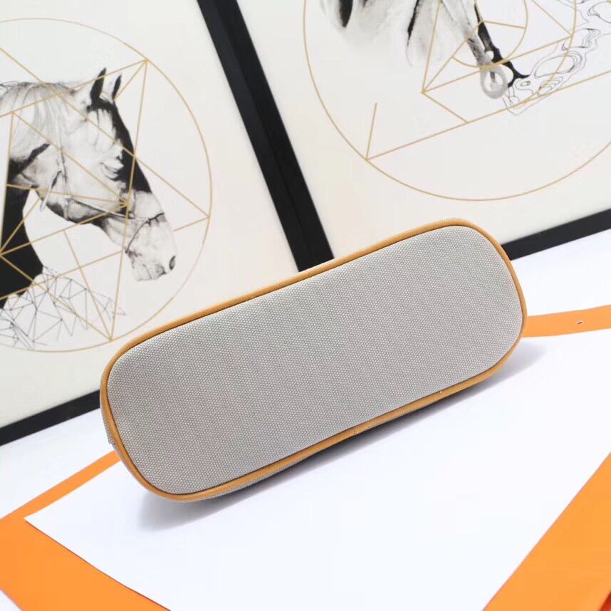 Hermes Medium Bolide Travel Case In Grey Cotton - Image 5