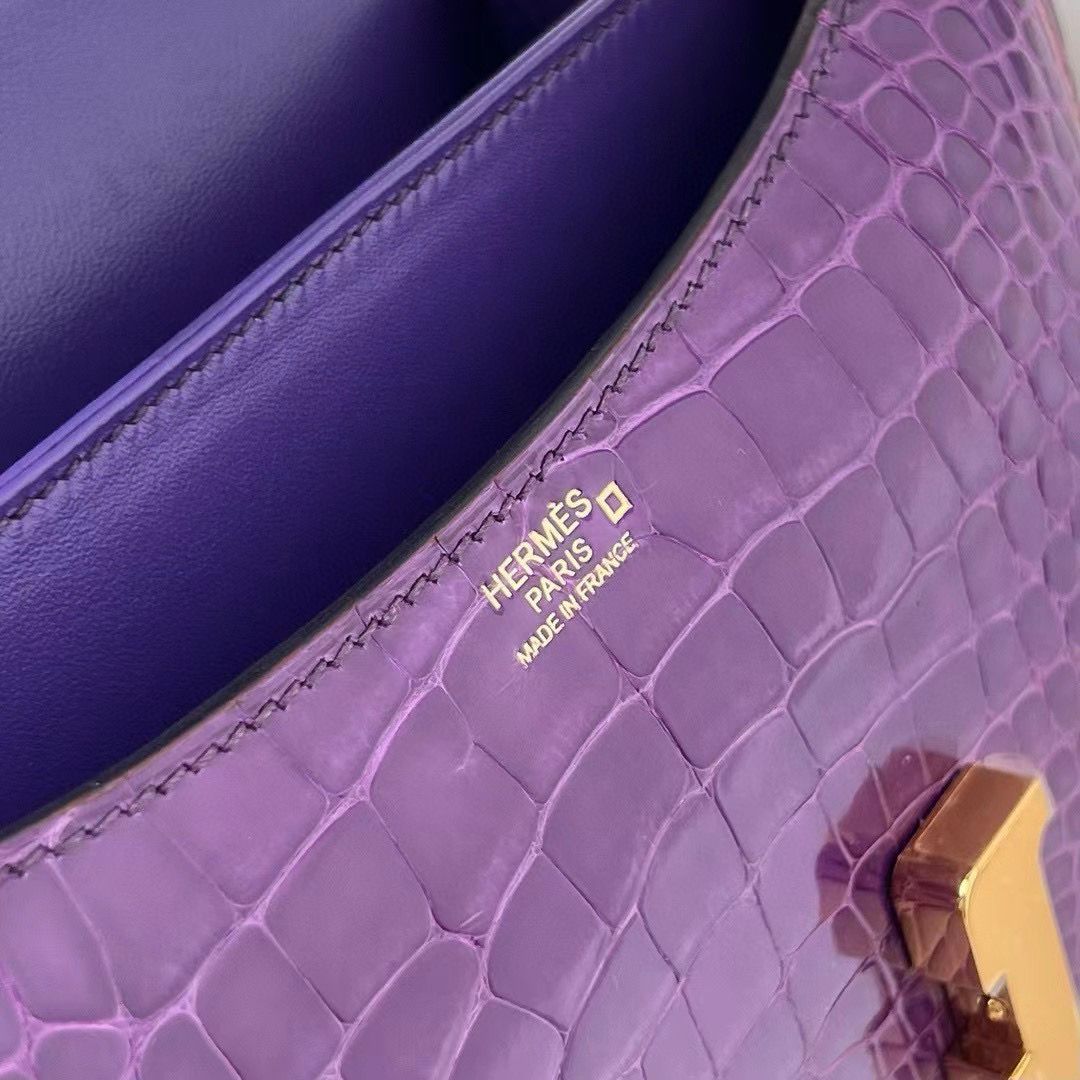 Hermes Constance 18 Handmade Bag In Purple Shiny Alligator Leather - Image 8