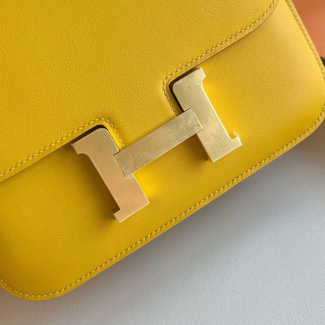 Hermes Constance 18 Handmade Bag in Jaune Ambre Swift Calfskin - Image 3
