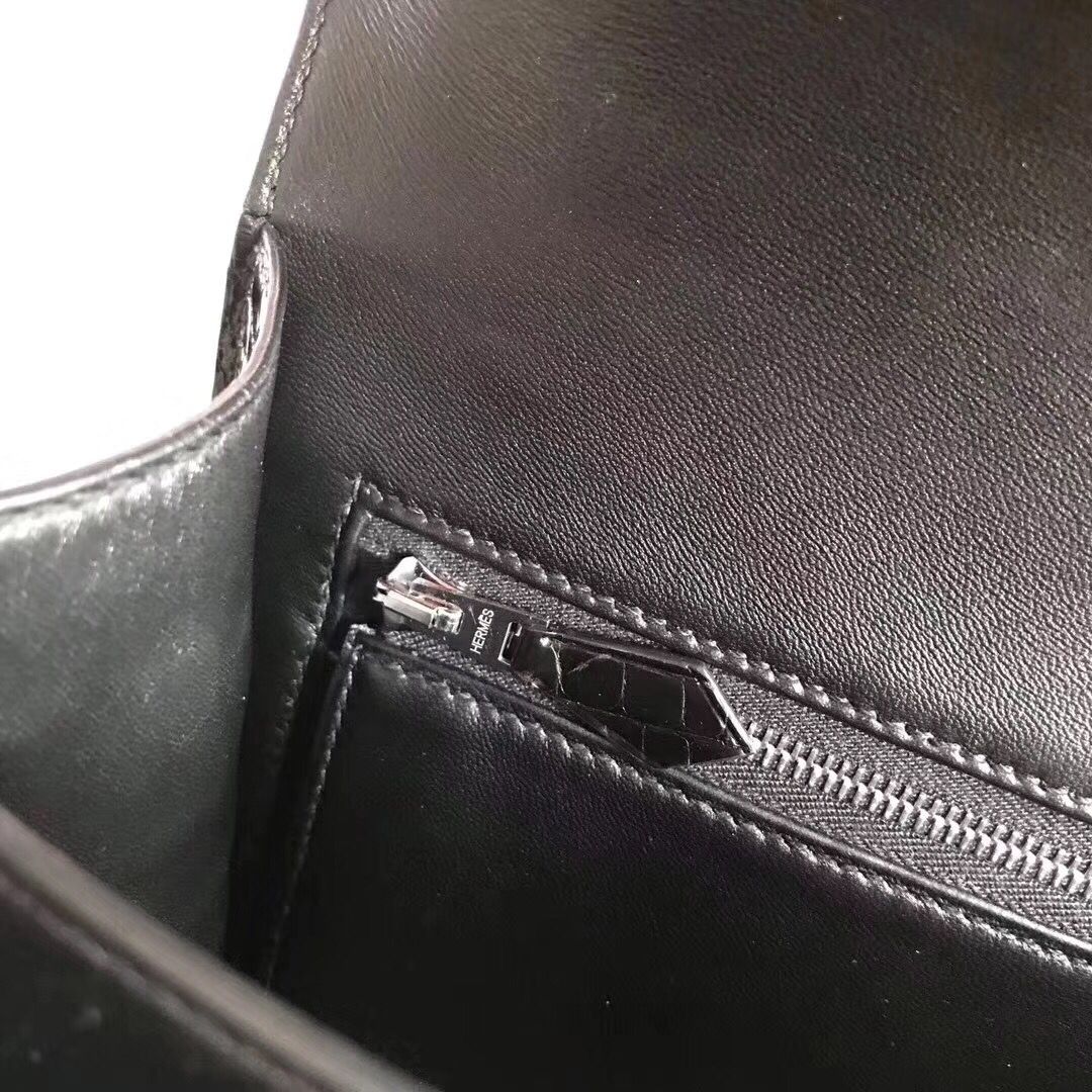 Hermes Constance 24 Handmade Bag In Black Niloticus Crocodile - Image 7