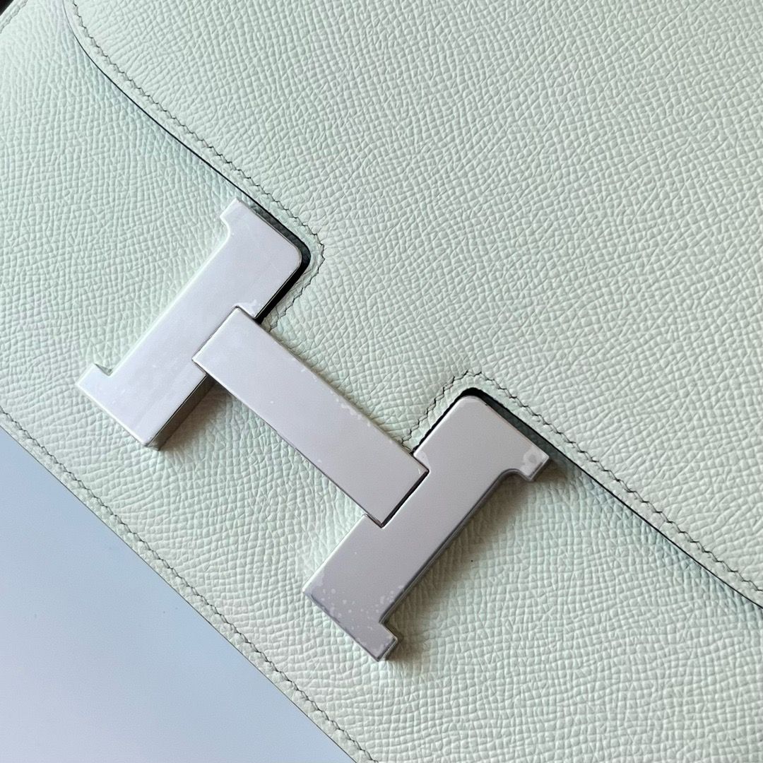 Hermes Constance 1-24 Mirror Bag In Vert Fizz Epsom Calfskin - Image 4
