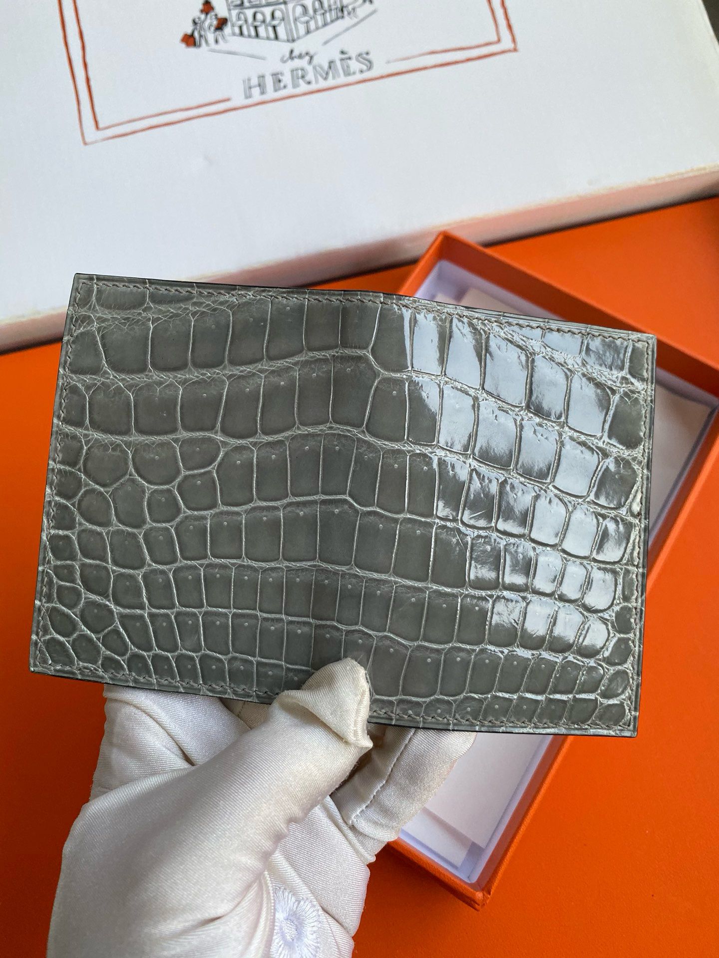 Hermes MC² Euclide Card Holder in Blue Glacier Shiny Alligator Leather - Image 7