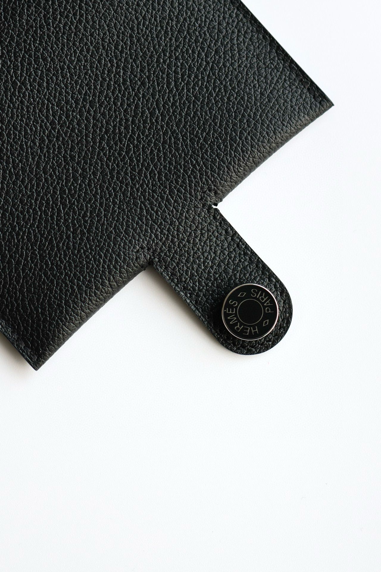 Hermes R.M.S Card Holder in Black Evergrain Calfskin - Image 4