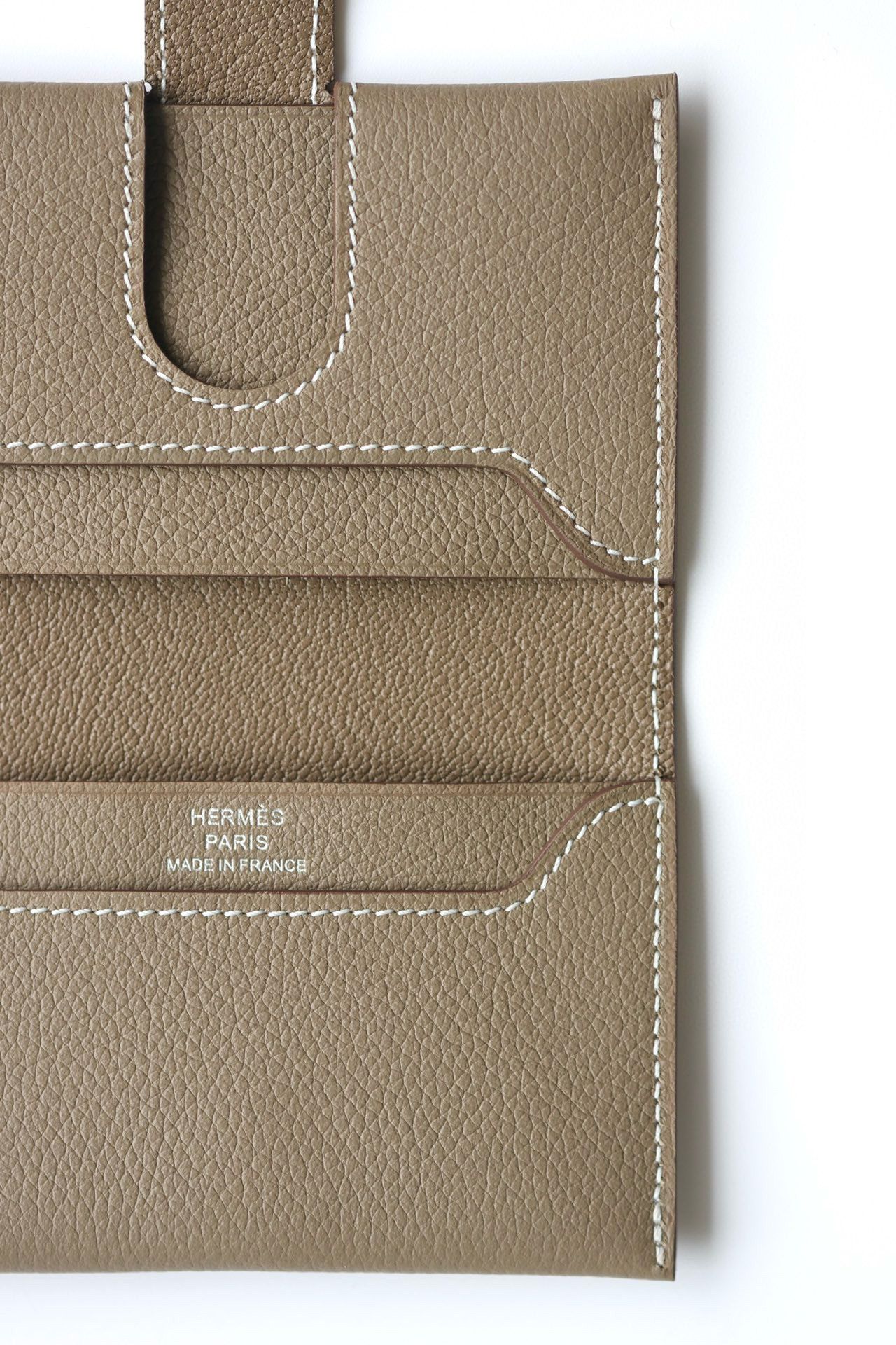 Hermes R.M.S Card Holder in Taupe Evergrain Calfskin - Image 6