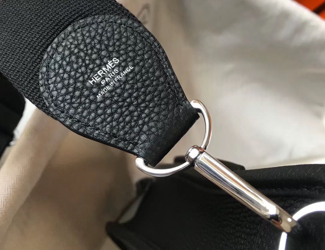 Hermes Evelyne III 29 PM Bag In Black Clemence Leather - Image 9