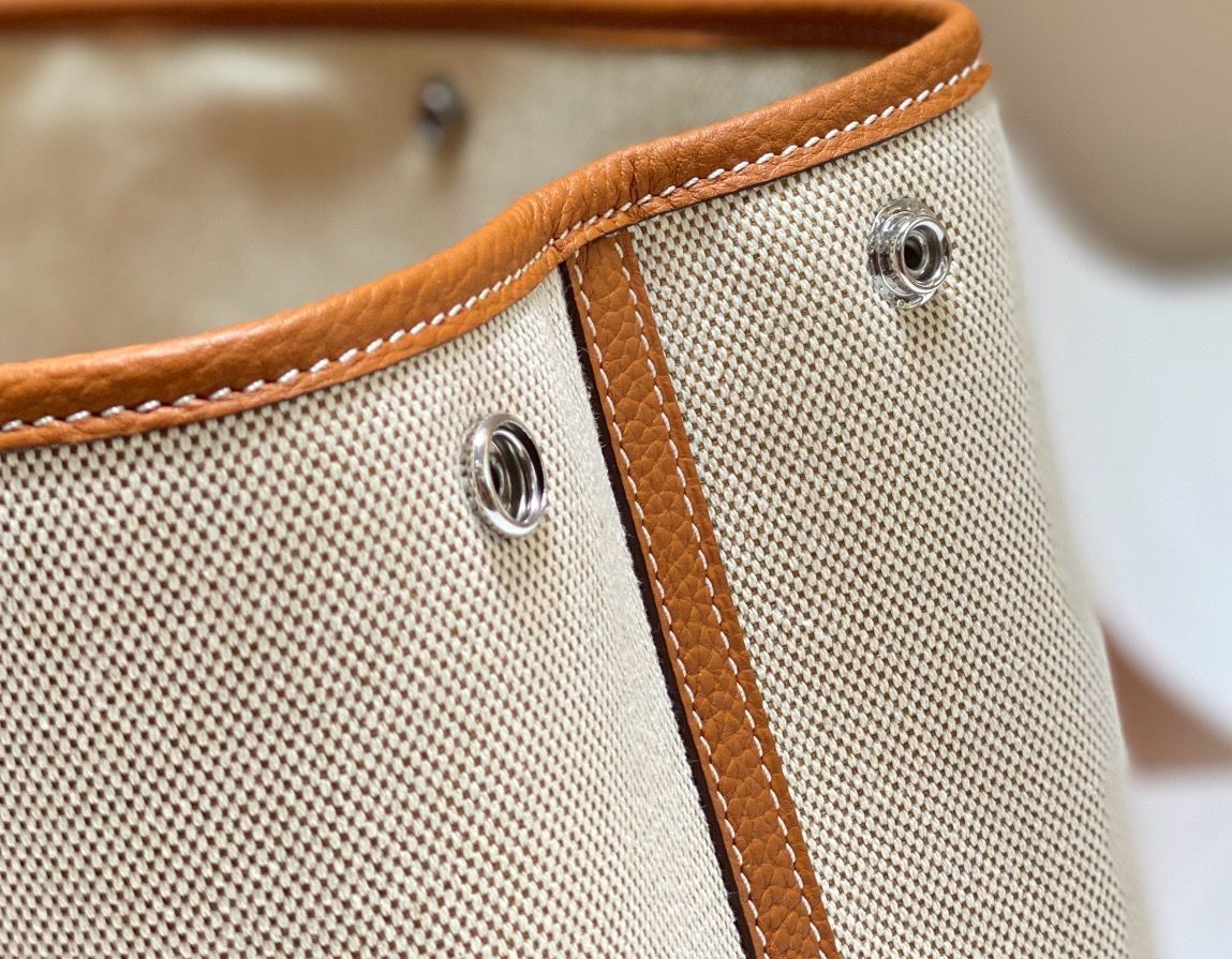 Hermes Garden Party 30cm Bag in Toile and Gold Leather - Image 9