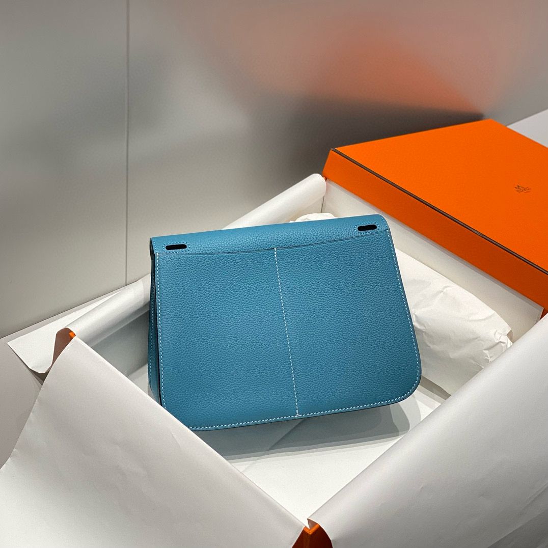 Hermes Halzan 25 Bag in Blue Jean Clemence Leather - Image 3