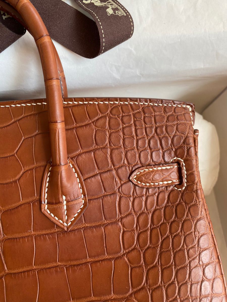 Hermes Birkin 25 Retourne Handmade Bag In Gold Matte Alligator Leather - Image 5