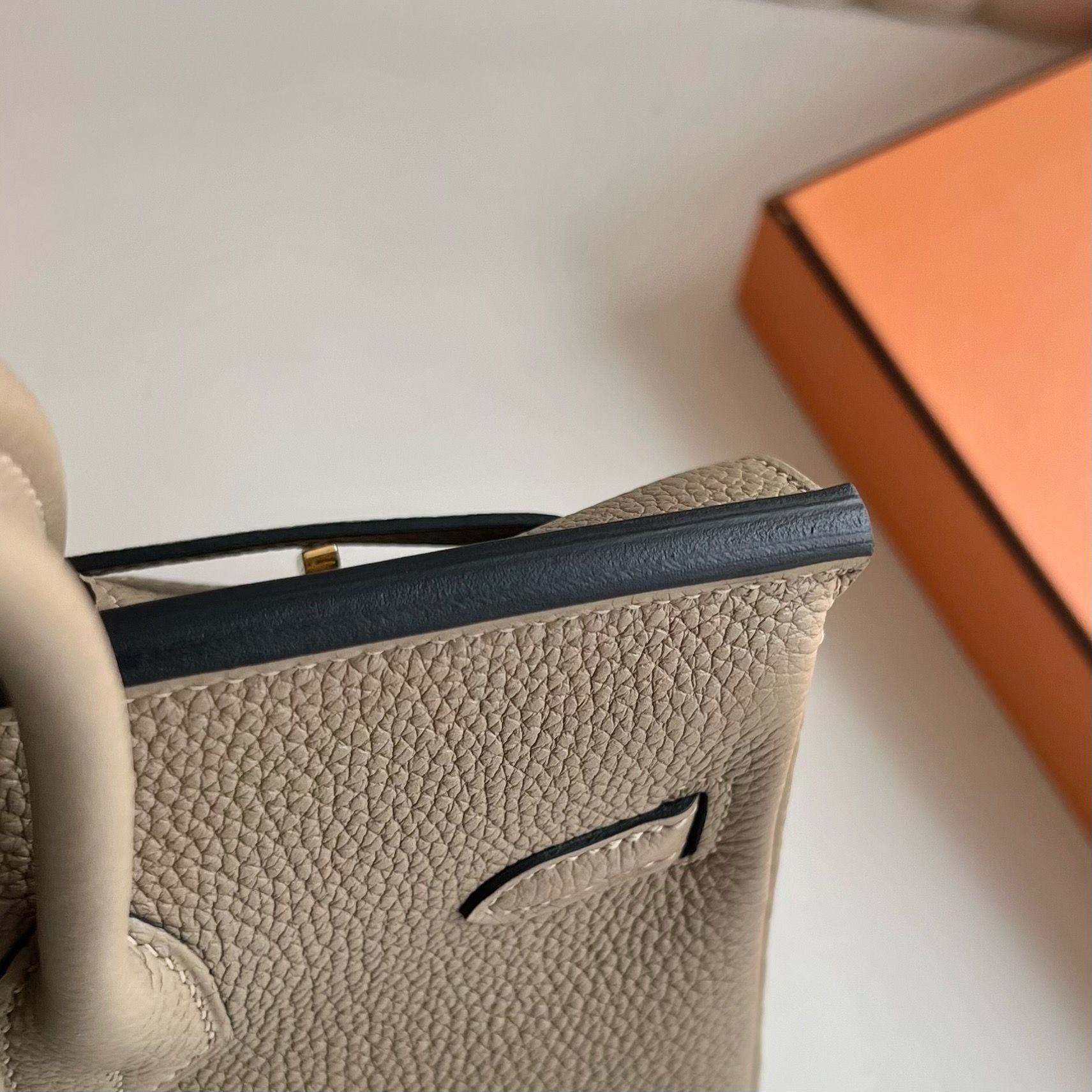 Hermes Birkin 25 Retourne Handmade Bag in Beige Marfa Clemence Leather - Image 7