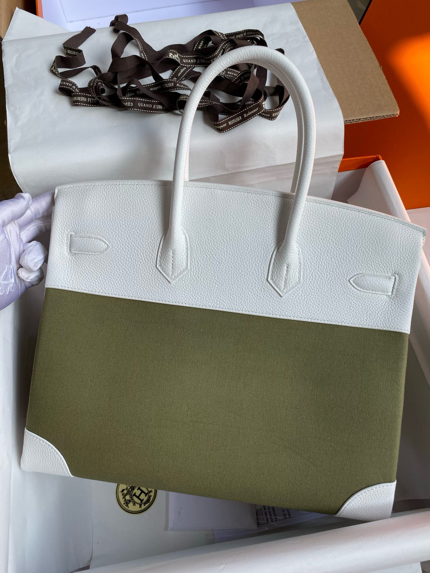 Hermes Birkin 35 Handmade Bag in Green Toile & White Clemence Leather - Image 3