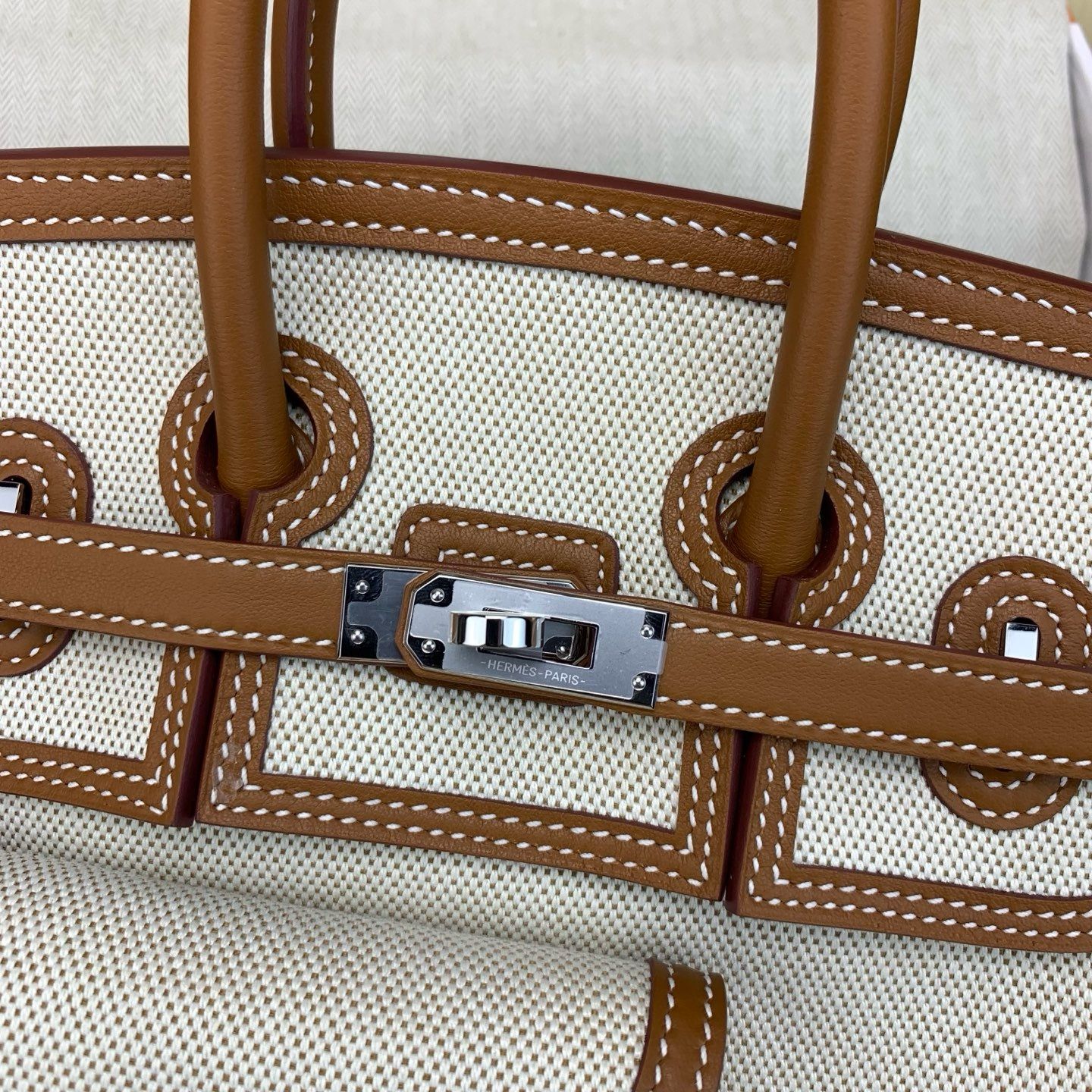 Hermes Birkin Cargo 25 Bag in Ecru Toile and Gold Swift Leather - Image 5